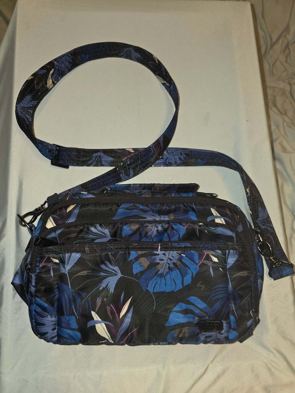 Lug Scoop Crossbody Shoulder Bag Blue Tropical Floral